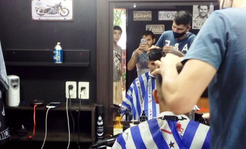 Loren Barber Shop 206 Franklin St, Norwich Connecticut 06360