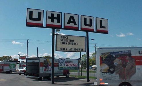 U-Haul Moving & Storage of Lincoln Park