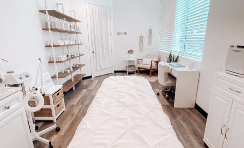 Chantel Marie Skincare 3850 Balfour Rd, Brentwood California 94513