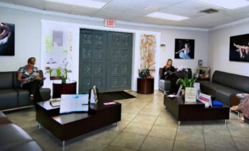 The Bougainvillea Clinique - Winter Park