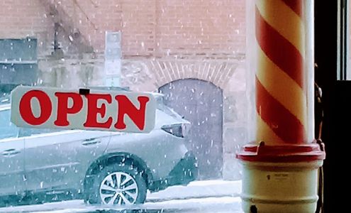 Head Shop 20 1st Ave SE, Glenwood Minnesota 56334