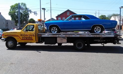 Roberto's Towing and Service Center