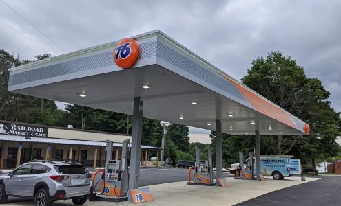 Railroad Market & Cafe