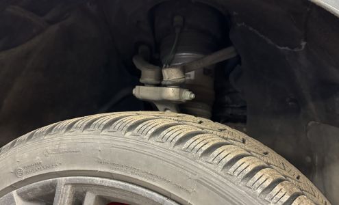 D & M Automotive Thunder Bay