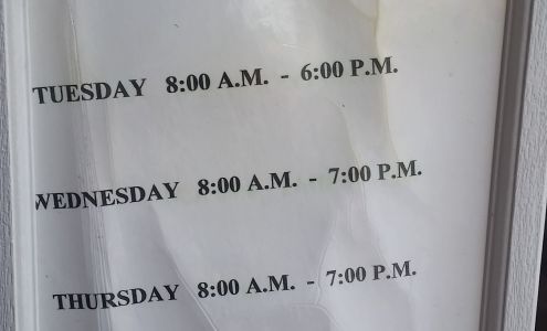 Hall's Barber Shop 311 E 11th St, Columbia Tennessee 38401