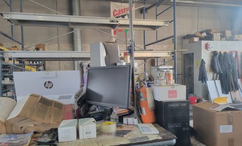 Speedee Lube & Car Wash Ltd 4510 50 Ave, St. Paul Alberta T0A 3A2