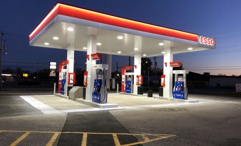 Esso Napanee