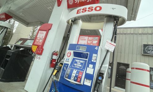 Esso The Blue Mountains