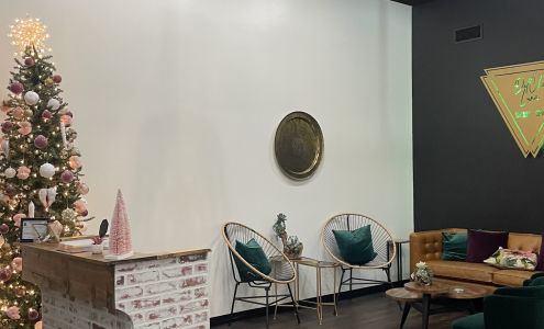 DOLCHE LUNA SALON & SPA