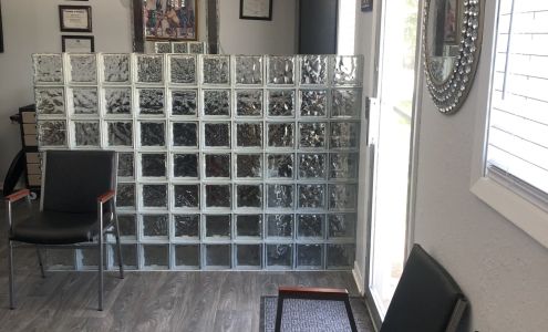 His & Her’s Barber & Beauty Salon 761 W Henderson St, Paris Texas 75460