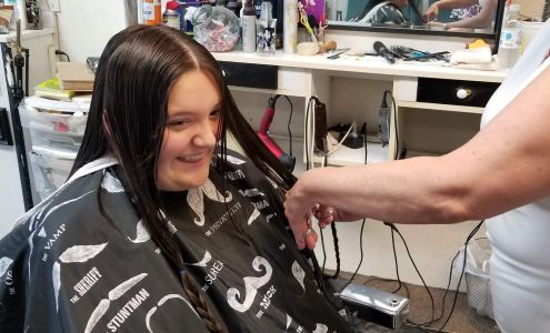 Pair of Jacks 116 E Main St, Independence Virginia 24348