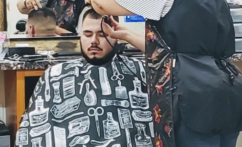 Celina's H.C. (Cuts & Fades) 2901 suite A, Diamond Ave, Mission Texas 78574
