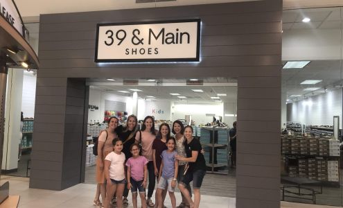 39 & Main Shoes St. George