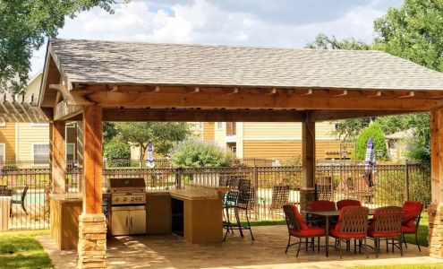 Stonegate Apartments