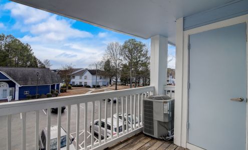 Elite Crossing Apartments