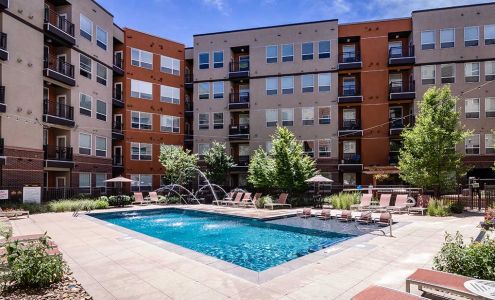 AMLI Riverfront Park