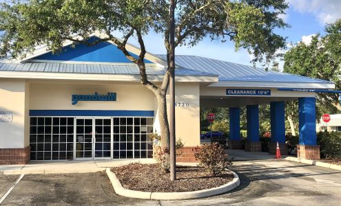 Goodwill Manasota Attended Donation Center