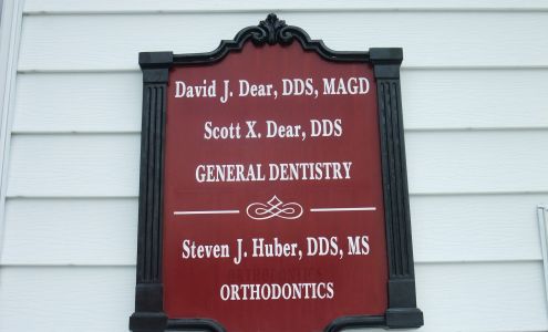 Dr. David J. Dear, DDS, MAGD Versailles