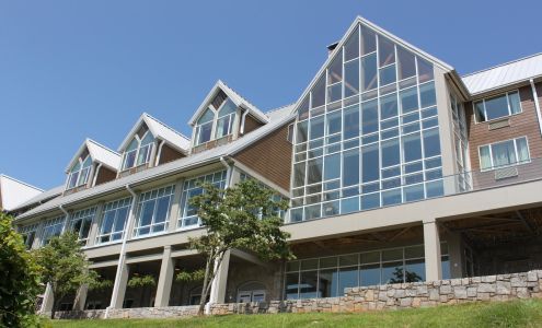 Amicalola Falls State Park & Lodge