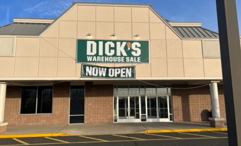 DICK'S Warehouse Sale