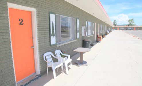 Bryce Zion Inn Hatch