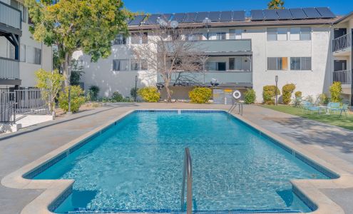 The Hills Apartments at Thousand Oaks