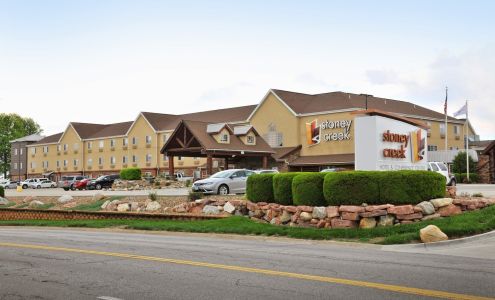 Stoney Creek Hotel St. Joseph