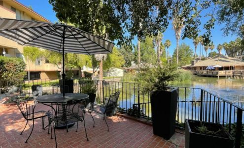 Palm Lake Apartment Homes