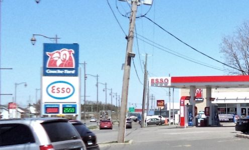 Esso Laurier-station