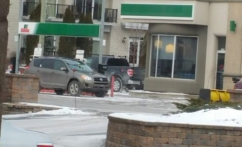 Station Service Yvon Camirand Et Fils Drummondville