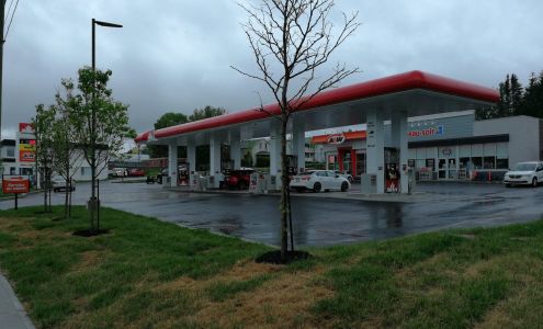 Petro-Canada et Lave-Auto