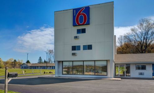 Motel 6 Bellville, OH - Mid-Ohio