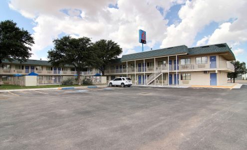 Motel 6 Fort Stockton, TX