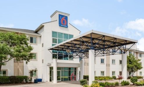 Motel 6 Brampton, ON - Toronto