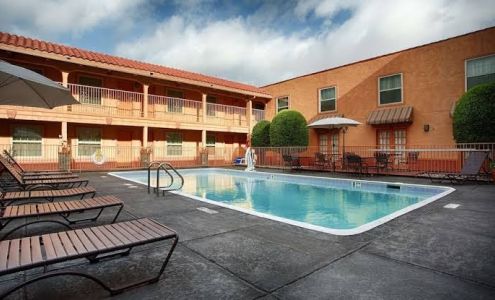 Motel 6 Dallas, TX – Downtown