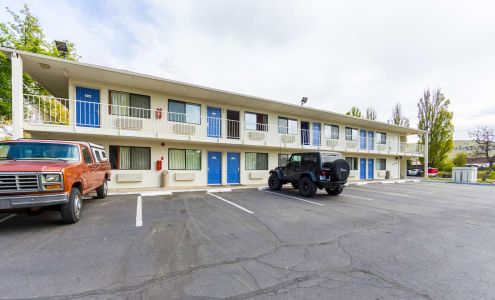 Motel 6 Klamath Falls, OR
