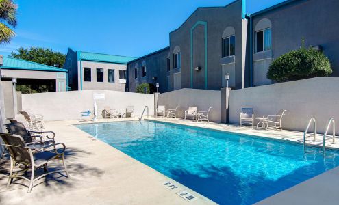 Studio 6 Pensacola West I-10