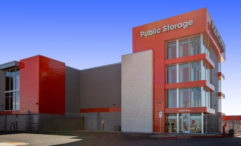 Public Storage