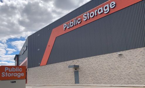 Public Storage