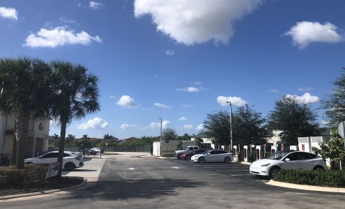 Tesla Supercharger