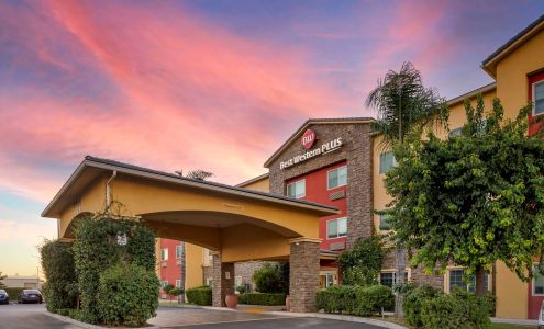 Best Western Plus Wasco Inn & Suites