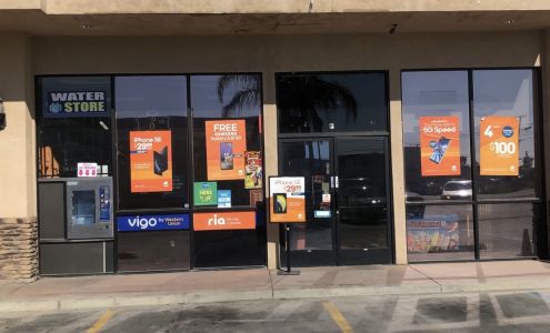 Boost Mobile Delano