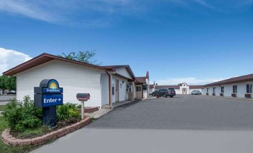 Days Inn by Wyndham Jamestown