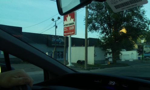 Petro-Canada Chicoutimi