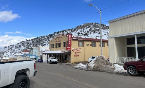 Overland Hotel & Saloon Pioche