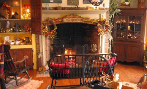 Founders Gallery and Gifts