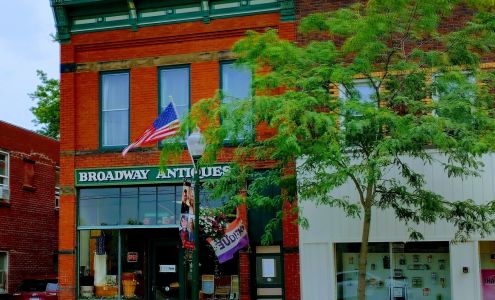 Broadway Antiques