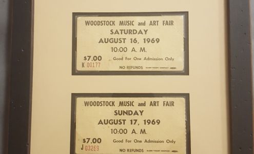 Village Art & Frame Gallery