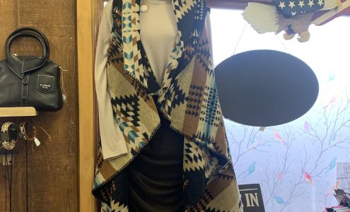 Uniquely Yourz Minong