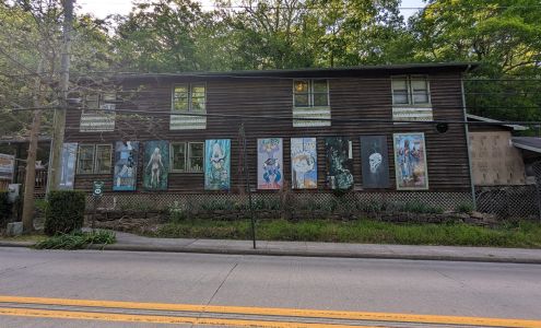 Eurekan Art Studio & Shop